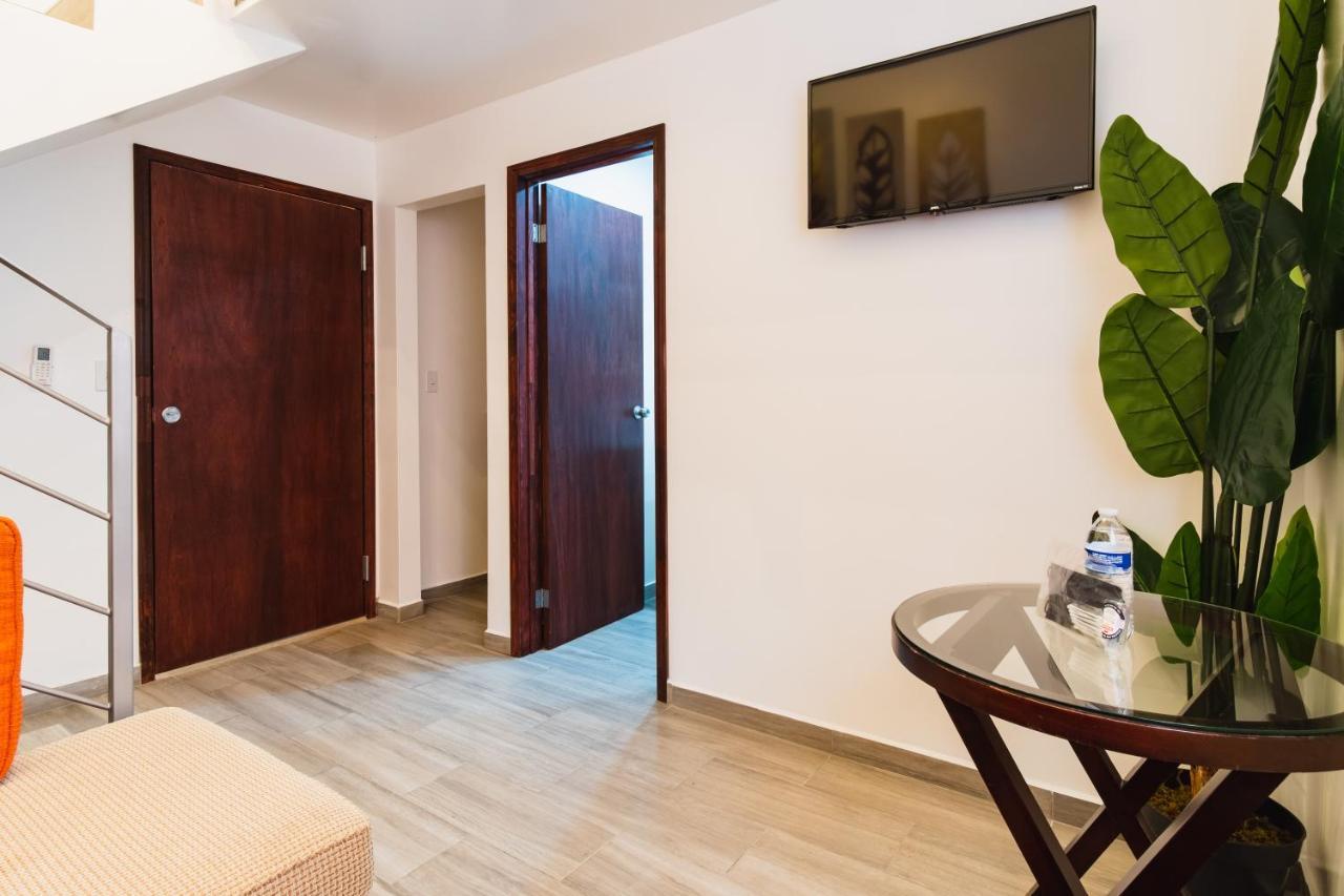 Hotel Revolucion Тихуана Екстериор снимка